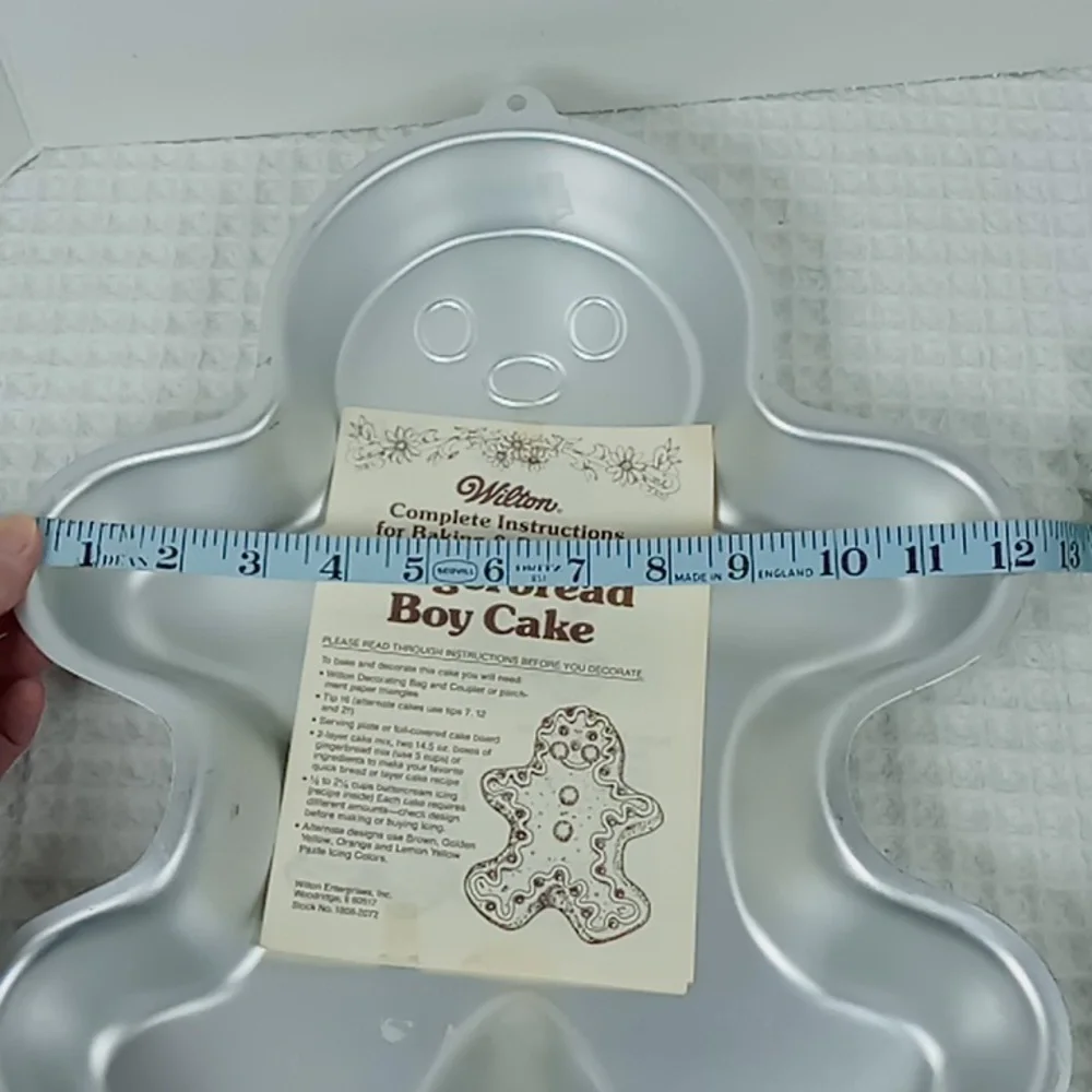 Vintage 1985 Wilton Gingerbread Boy Cake Mold/Pan With Recipes NWOT
